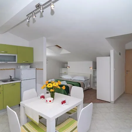 Apartment *xc * *